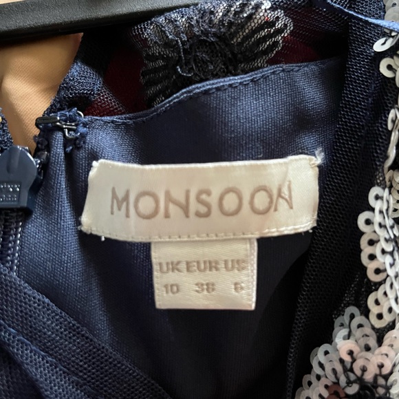 Monsoon Andrea embroidered midi dress in recycled polyester blue - Picture 4 of 9